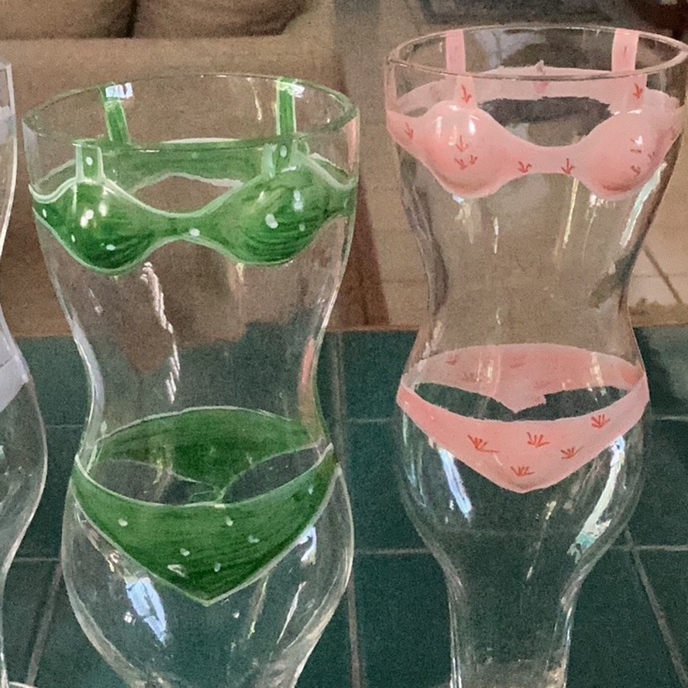 Two’s Company 4 Bathing Beauty Iced Tea Glasses Handblown Hand-painted Bikini - Picture 11 of 12